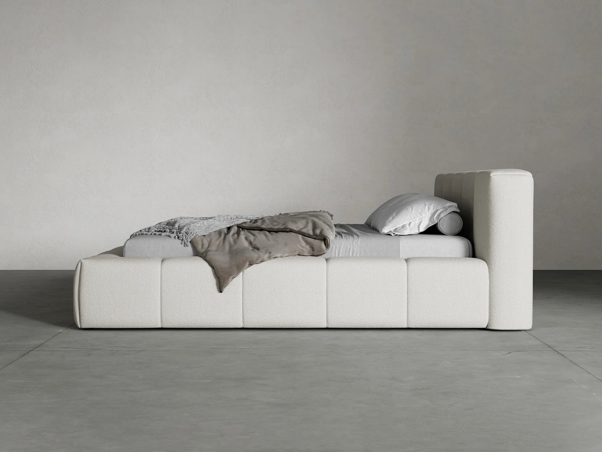 Halsted Bed