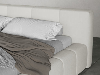 Halsted Bed