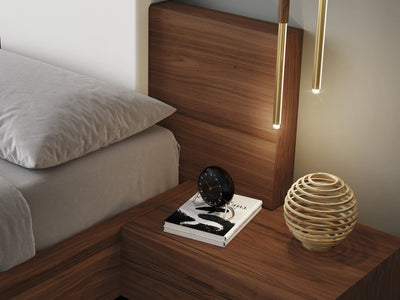 Monroe Bed